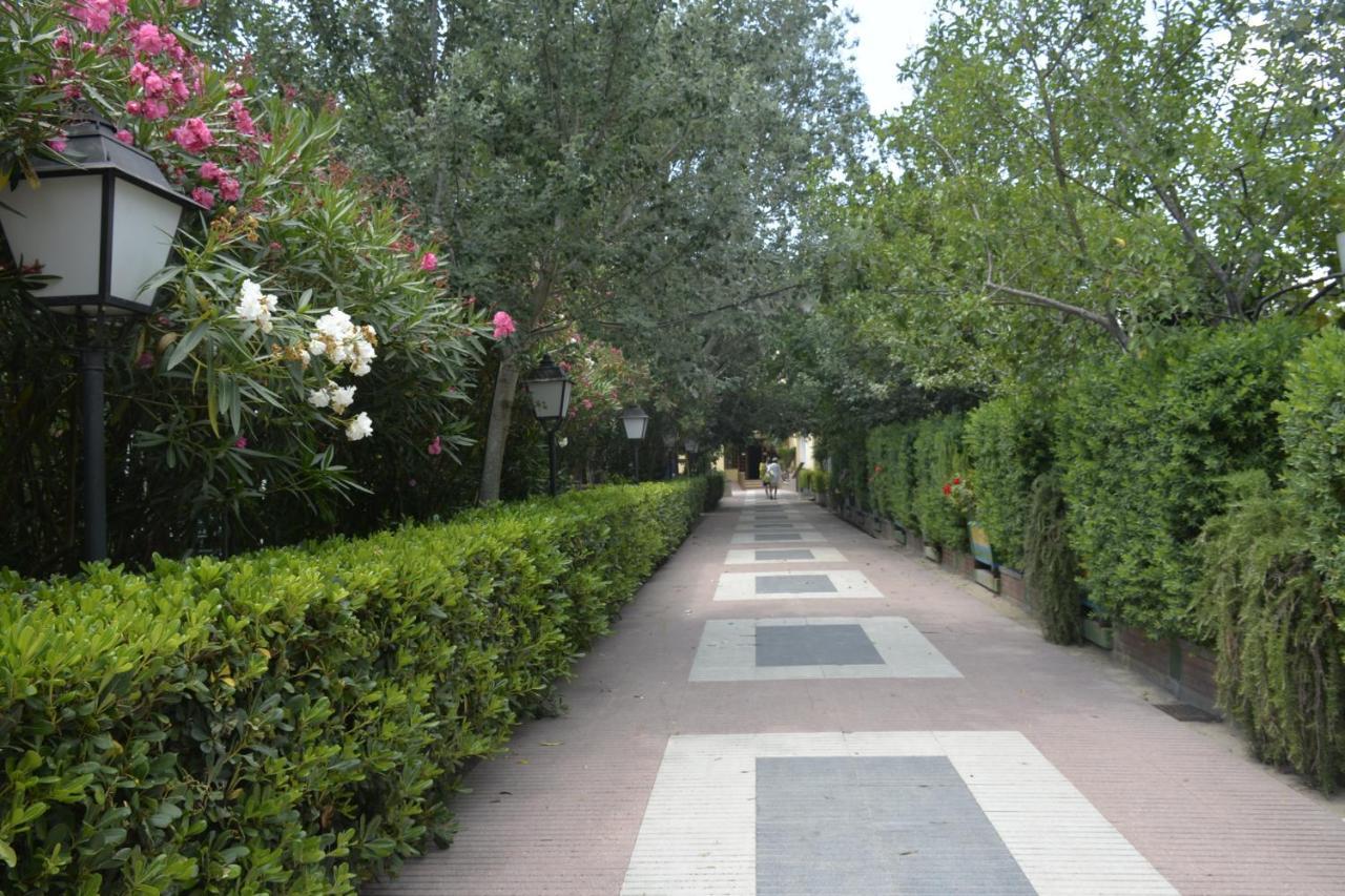 Hotel Riomar Sant Martí d'Empúries Esterno foto