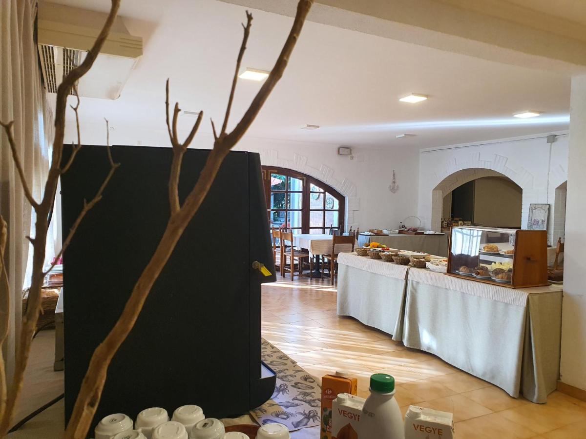 Hotel Riomar Sant Martí d'Empúries Esterno foto